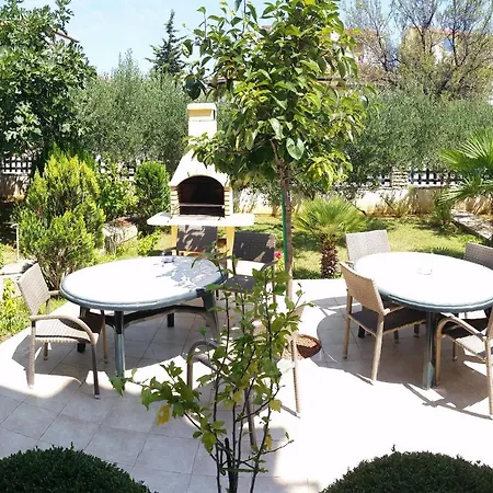 And With Parking Space - 4164 Pensión