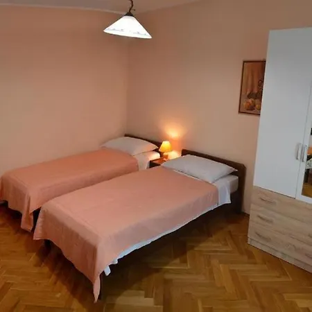 And With Parking Space - 4164 Affittacamere