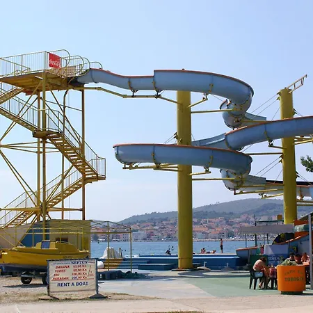 And With Parking Space - 4164 3* Vodice