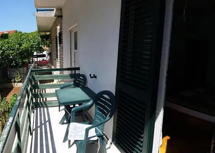 And With Parking Space - 4164 ゲストハウス ヴォディツェ