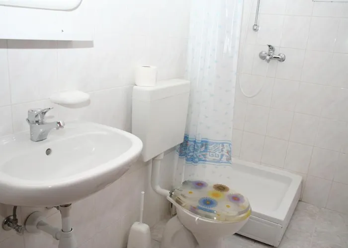 And With Parking Space - 4164 3* ヴォディツェ