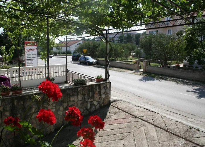 And With Parking Space - 4164