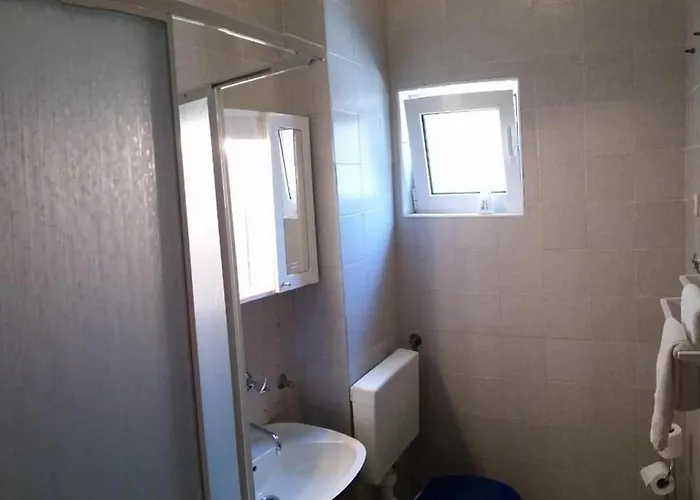 And With Parking Space - 4164 3* ヴォディツェ